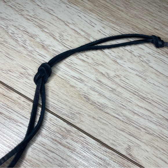 Green Vintage looking small handmade purse with clay ladybug button. - Picture 6 of 9